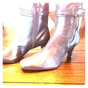 nine West real leather brown heeled ankle boots 10